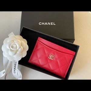 Chanel current 2022 22s collection caviar card holder